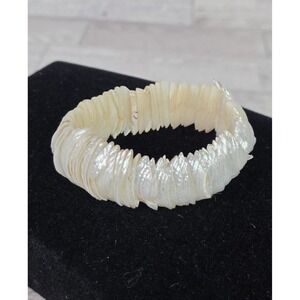 Vintage Stretch Mother Of Pearl White Bracelet Natural Shells Chunky Iridescent